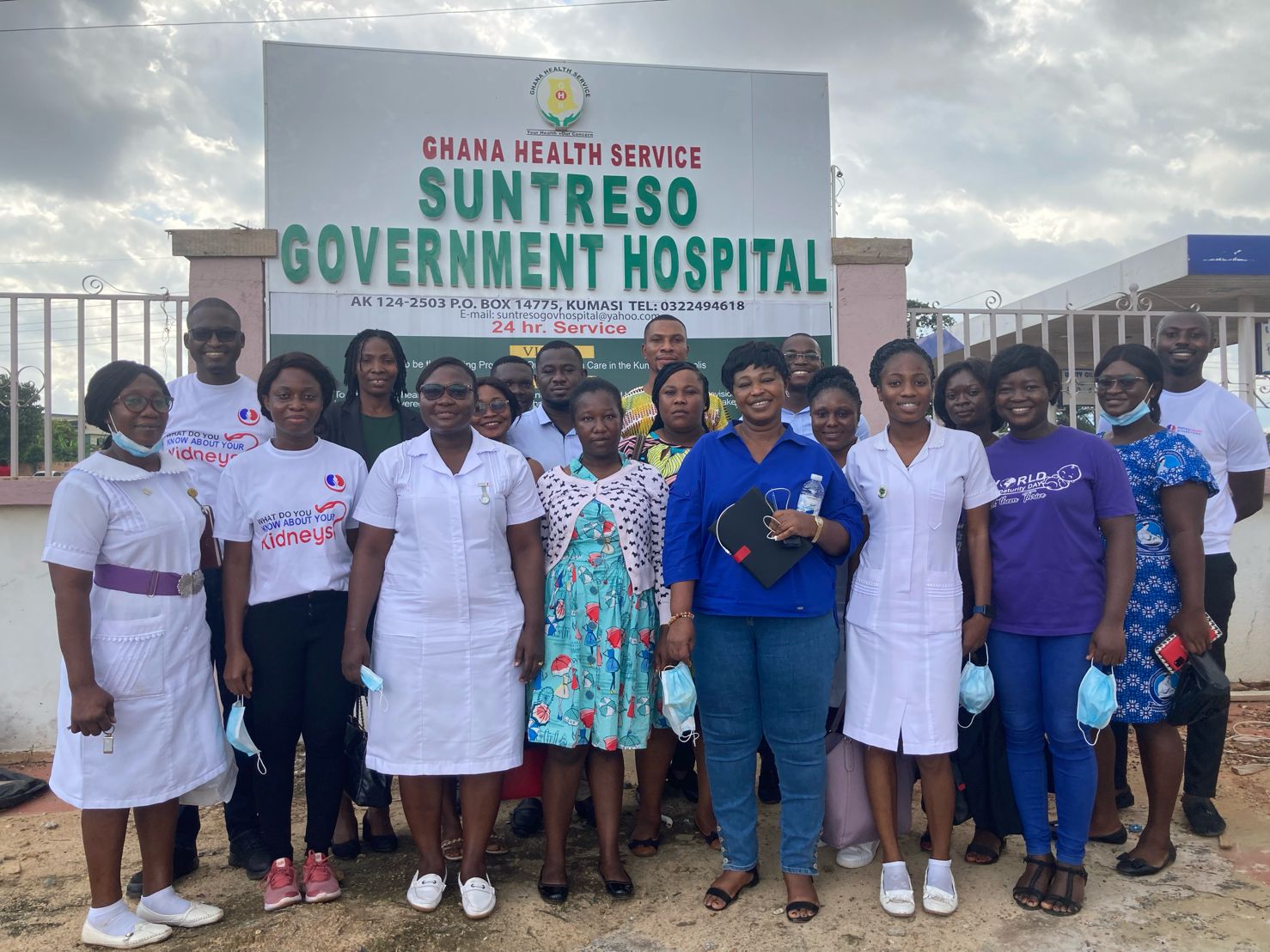 Kidney Health International provides training for staff of Suntreso